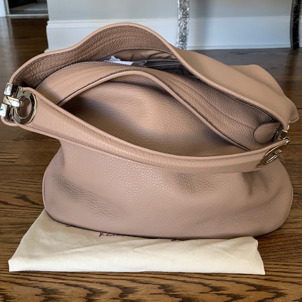 Salvatore Ferragamo Gracy hobo bag